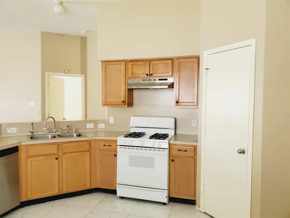 2659 Daryns Landing Drive Houston, TX 77038