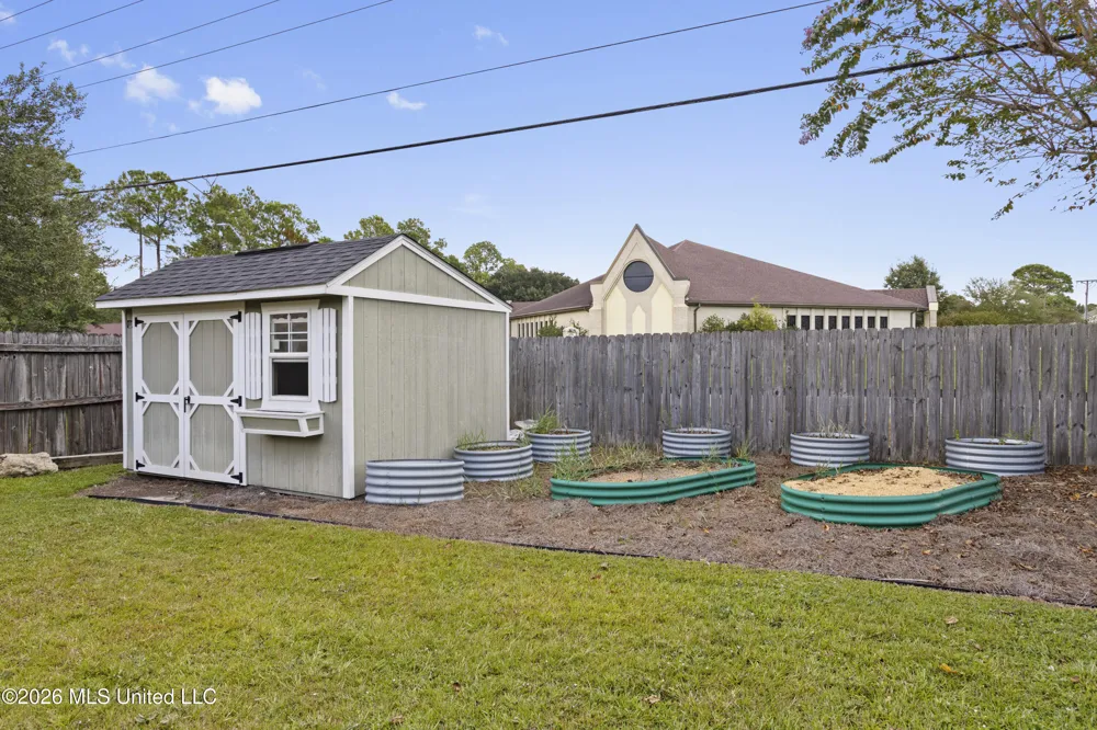 3104 Stonewood Drive Ocean Springs, MS 39564