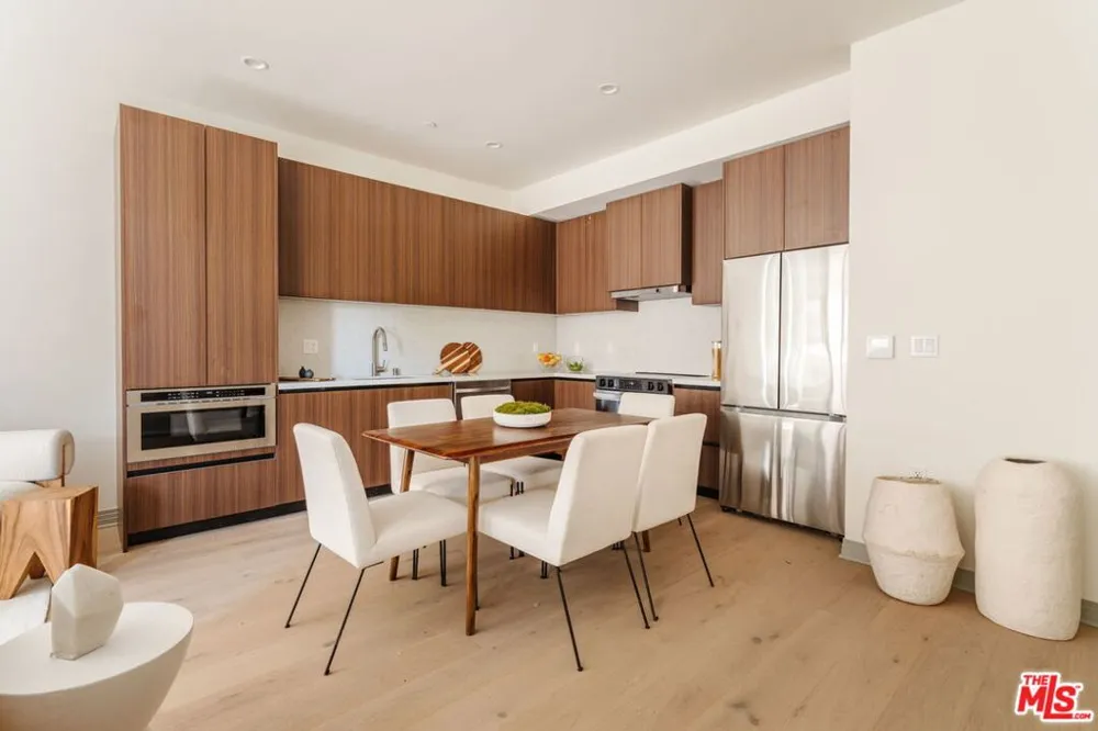 1051 Spaulding Avenue #B West Hollywood, CA 90046
