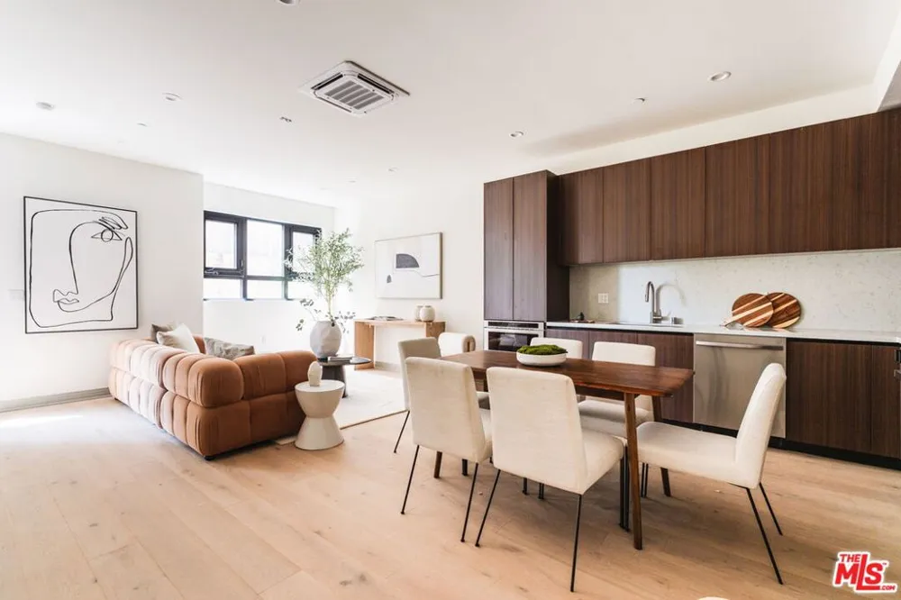 1051 Spaulding Avenue #B West Hollywood, CA 90046
