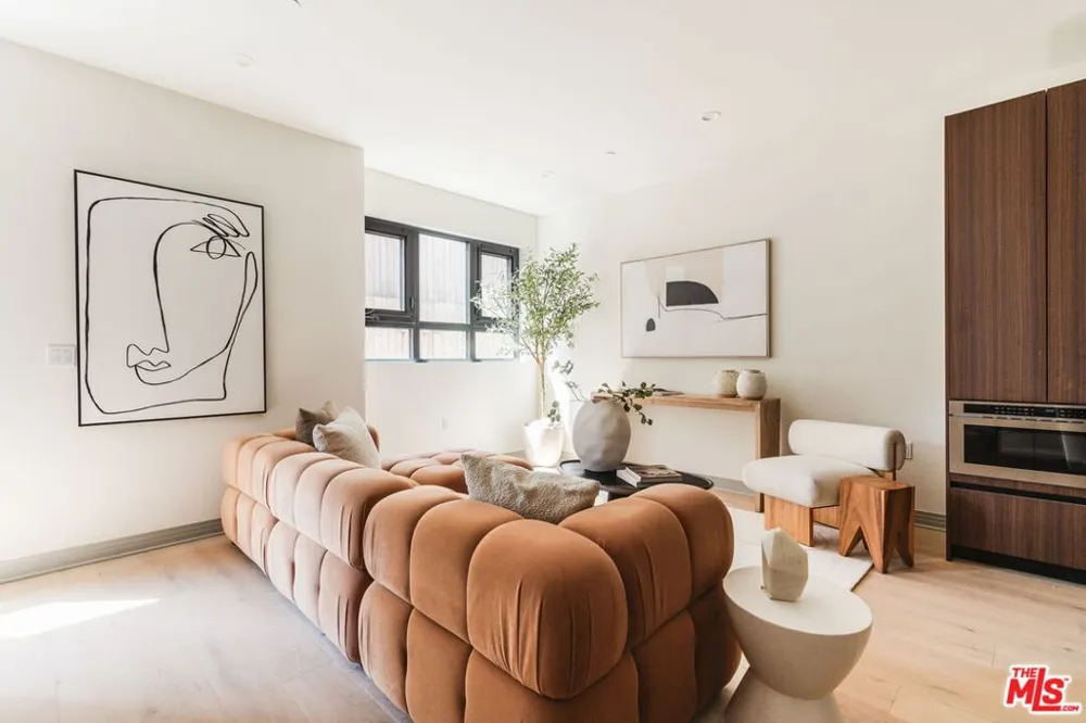 1051 Spaulding Avenue #B West Hollywood, CA 90046