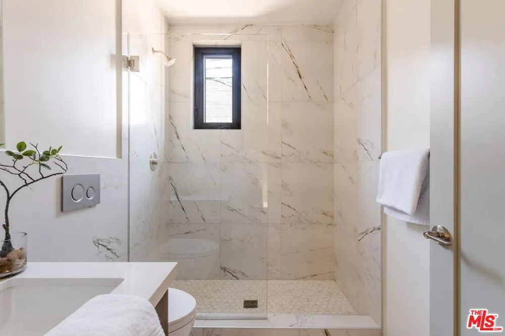 1051 Spaulding Avenue #B West Hollywood, CA 90046