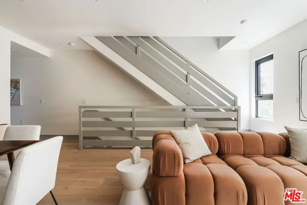 1051 Spaulding Avenue #B West Hollywood, CA 90046