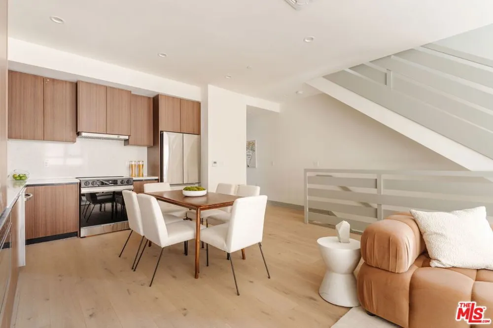 1051 Spaulding Avenue #B West Hollywood, CA 90046