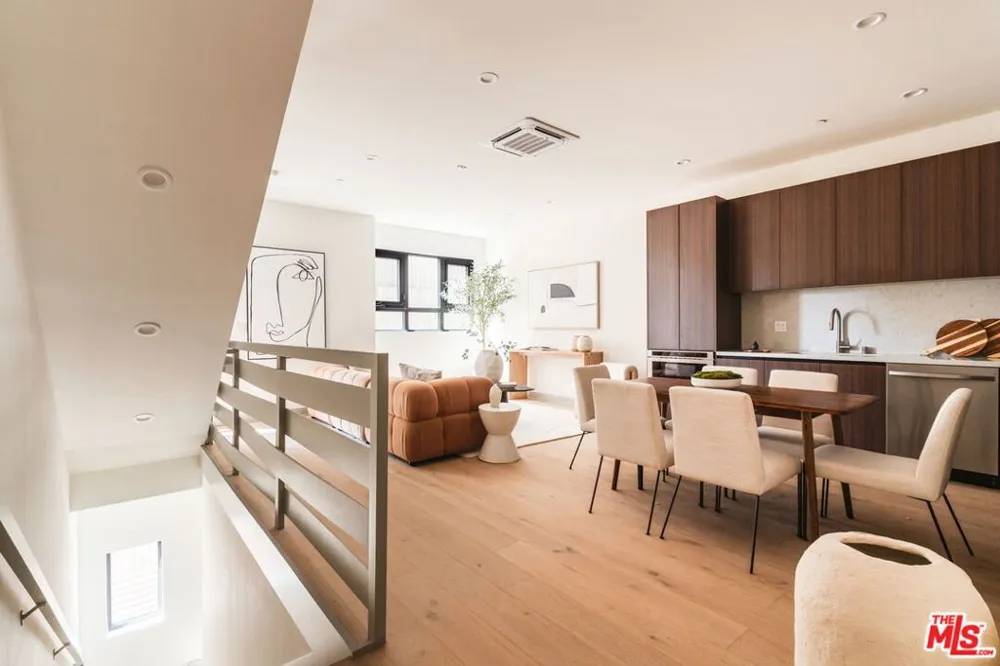1051 Spaulding Avenue #B West Hollywood, CA 90046