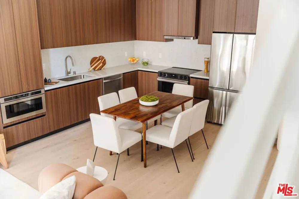 1051 Spaulding Avenue #B West Hollywood, CA 90046