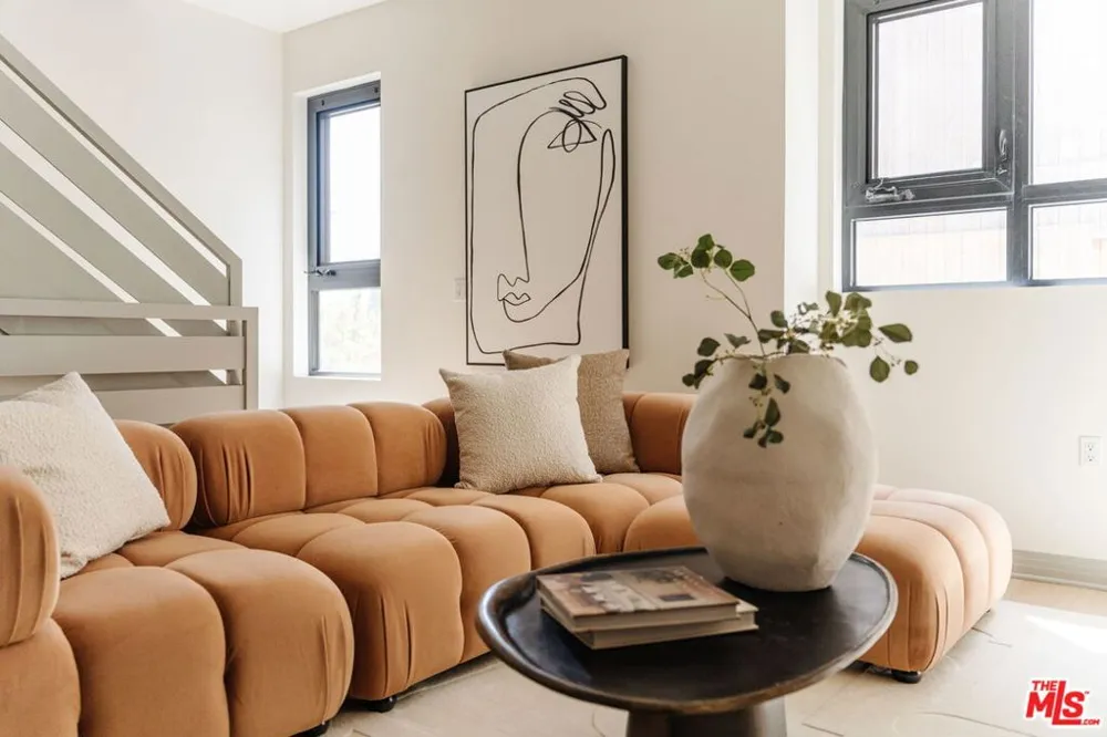 1051 Spaulding Avenue #B West Hollywood, CA 90046
