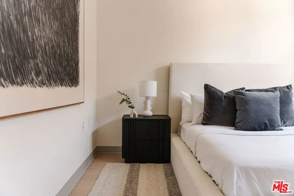 1051 Spaulding Avenue #B West Hollywood, CA 90046