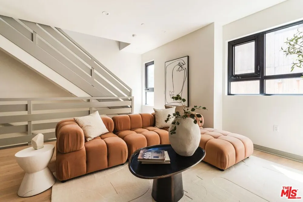 1051 Spaulding Avenue #B West Hollywood, CA 90046
