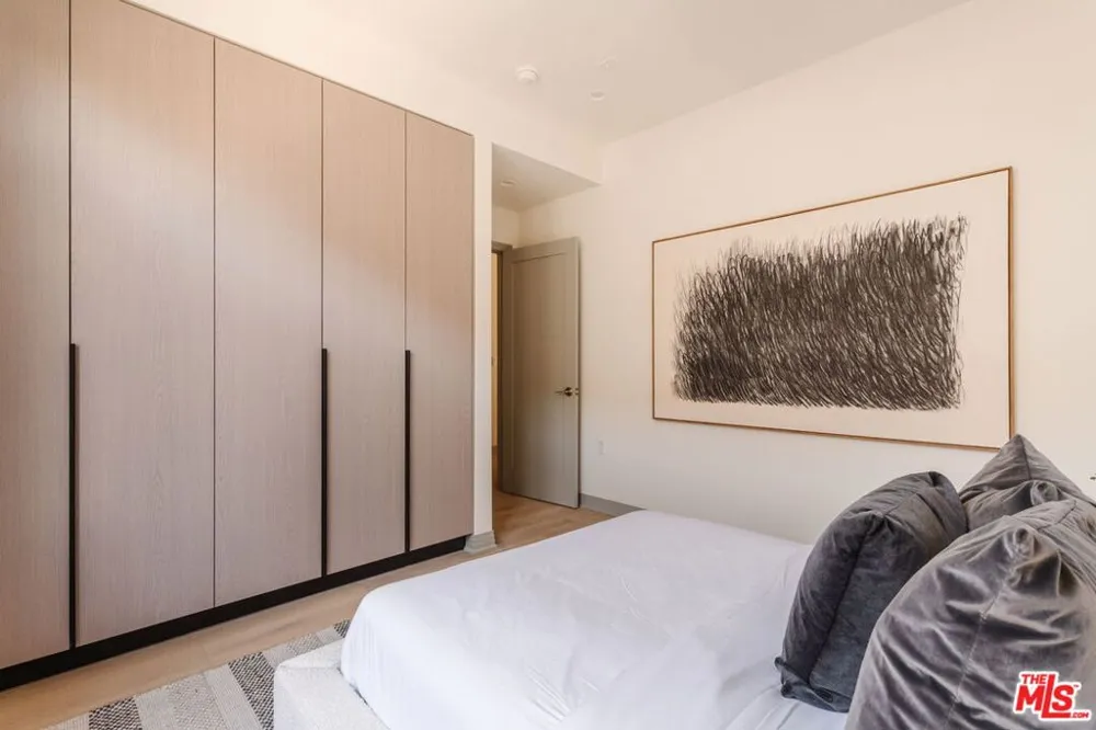 1051 Spaulding Avenue #B West Hollywood, CA 90046