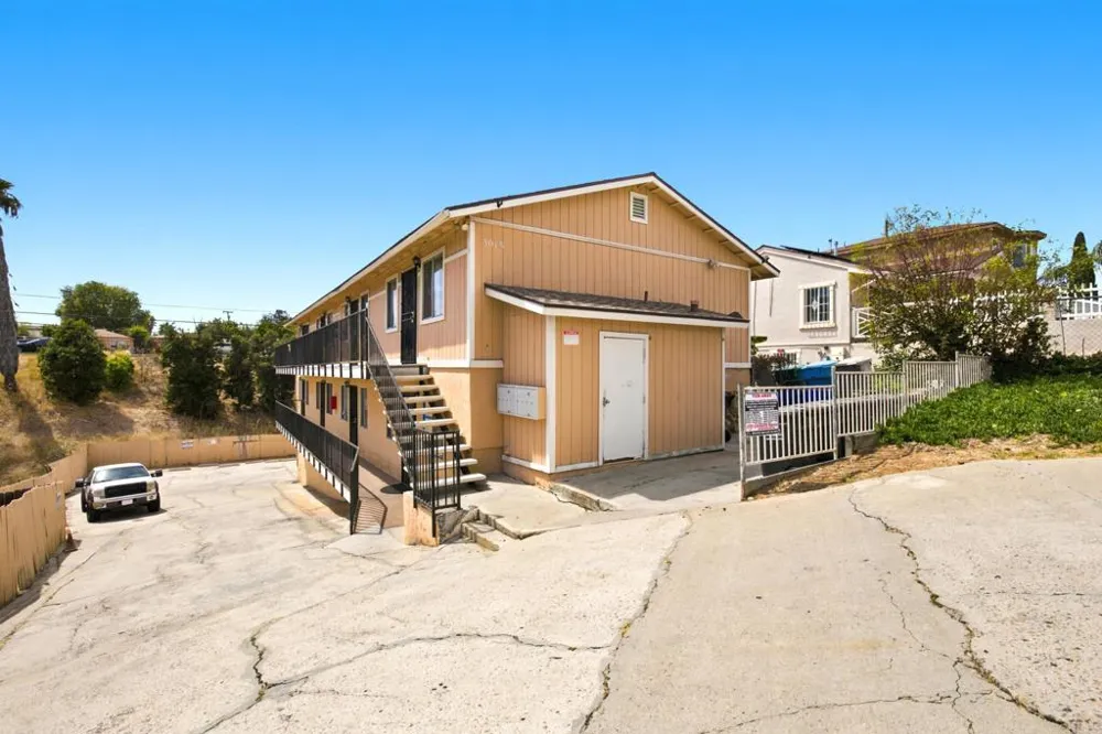 3018 44th Street San Diego, CA 92105