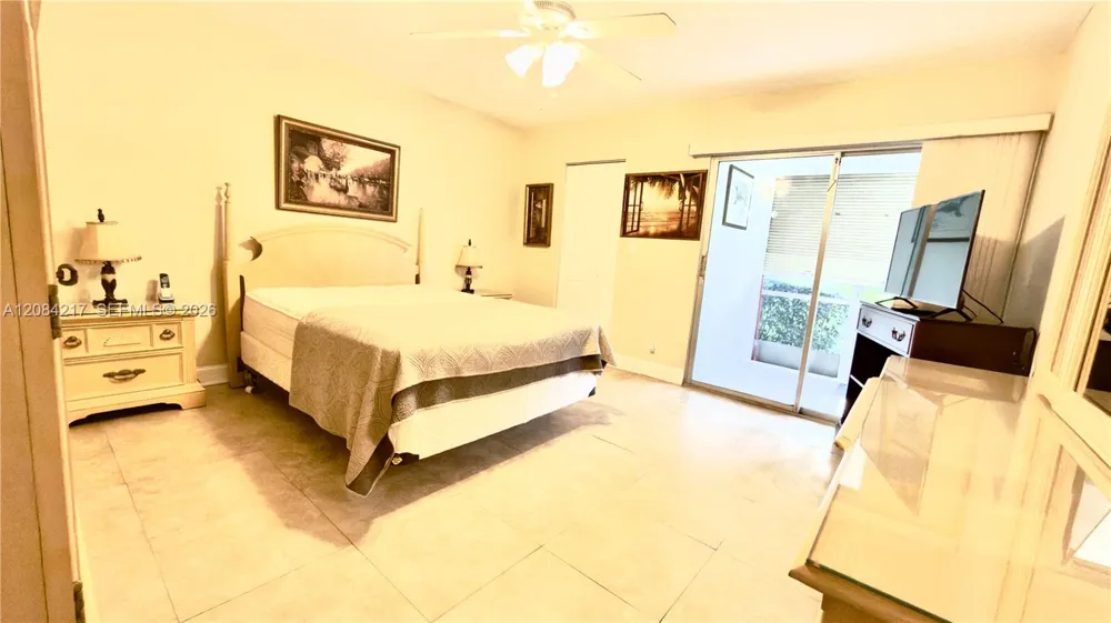 2402 Antigua Cir #G1 Coconut Creek, FL 33066