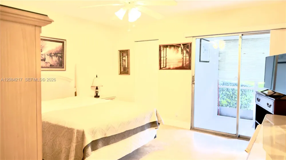 2402 Antigua Cir #G1 Coconut Creek, FL 33066