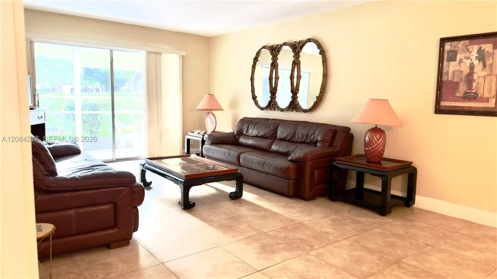 2402 Antigua Cir #G1 Coconut Creek, FL 33066