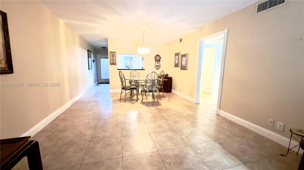 2402 Antigua Cir #G1 Coconut Creek, FL 33066