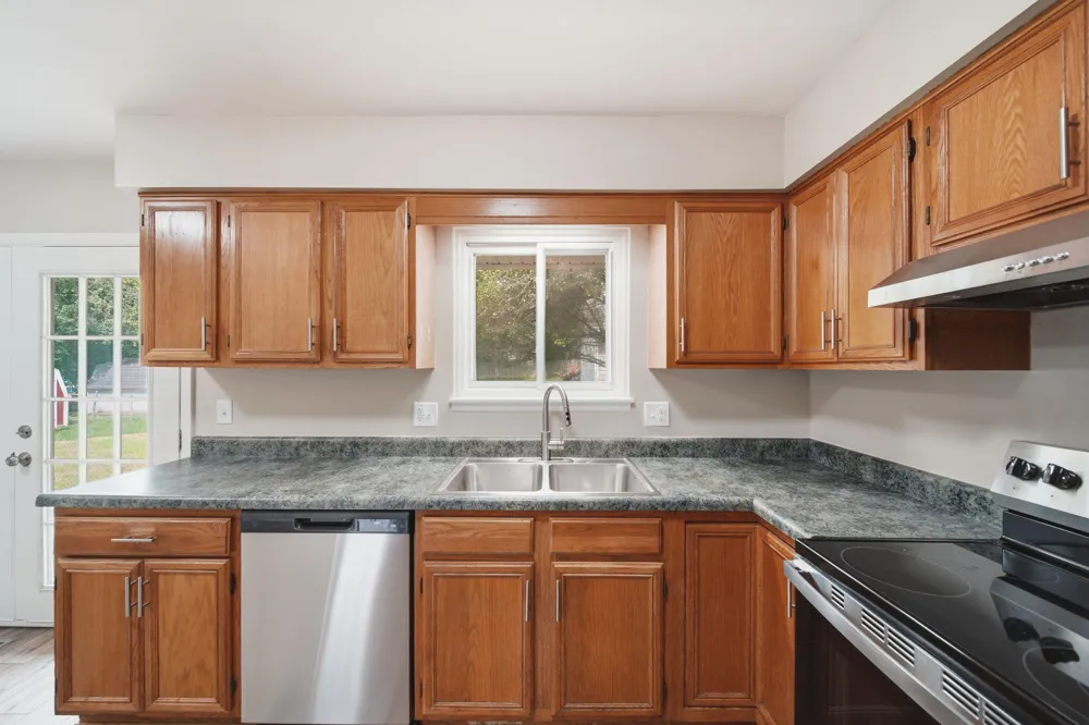 2814 Harben Street Jackson, MI 49203