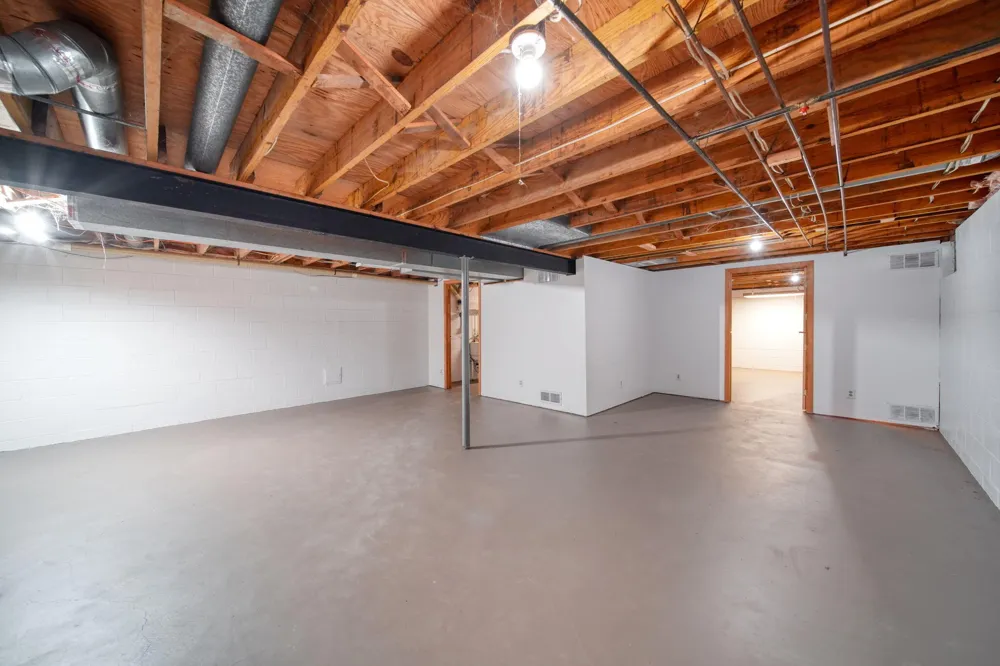 2814 Harben Street Jackson, MI 49203