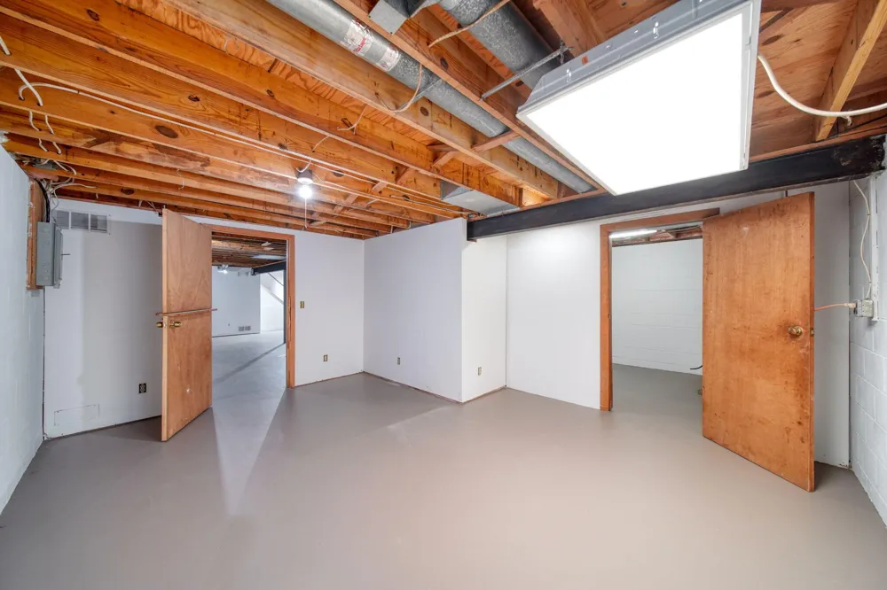 2814 Harben Street Jackson, MI 49203