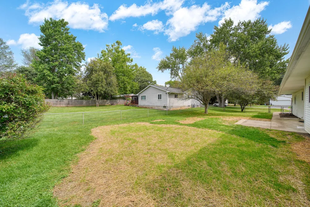 2814 Harben Street Jackson, MI 49203