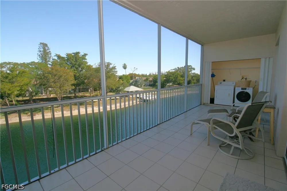 Park Lake Drive #303 Fort Myers, FL 33919