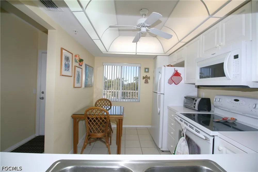 Park Lake Drive #303 Fort Myers, FL 33919
