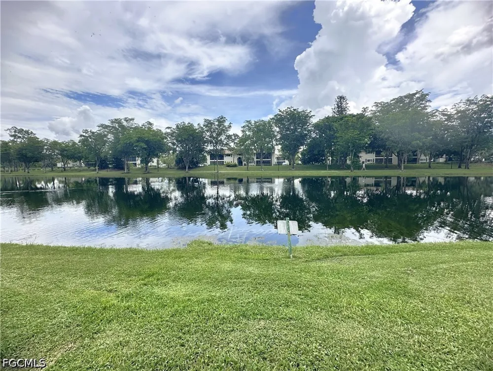 Park Lake Drive #303 Fort Myers, FL 33919