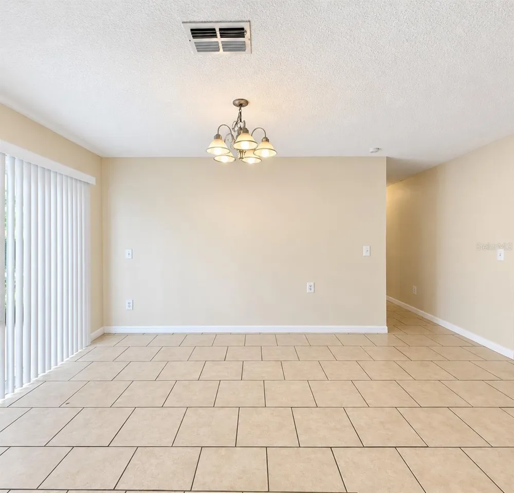 1210 E HOLLAND AVENUE Tampa, FL 33612