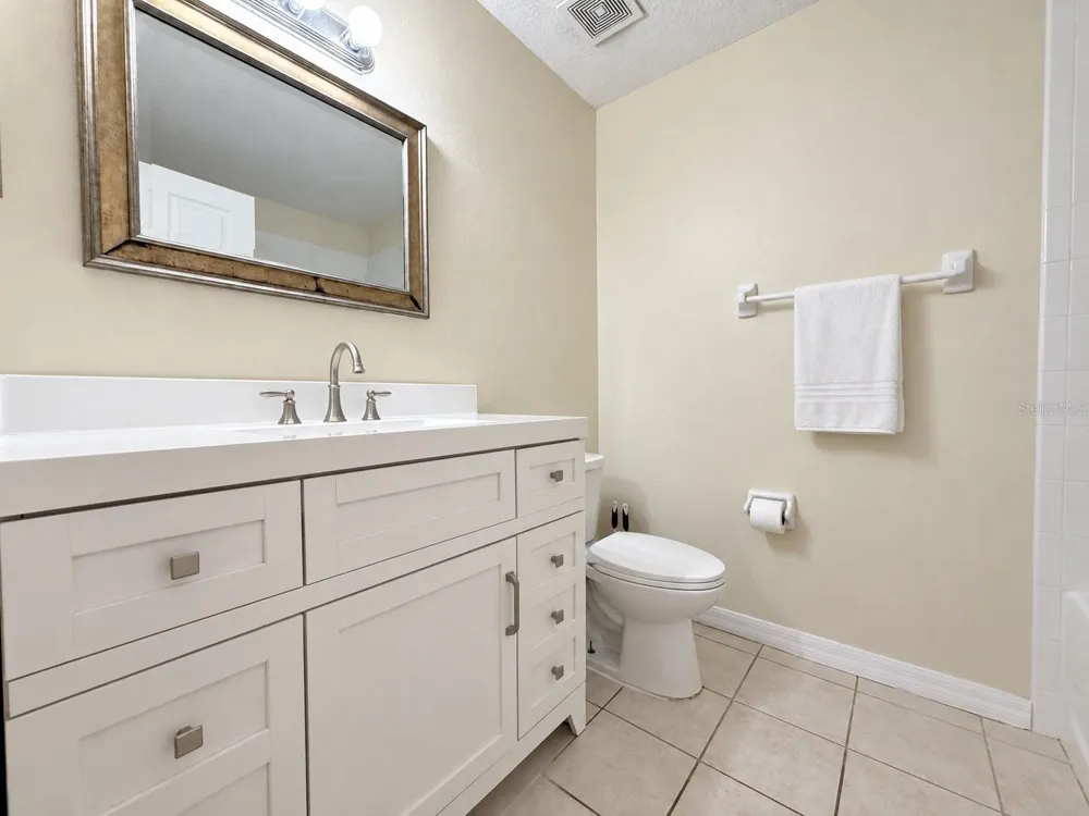 1210 E HOLLAND AVENUE Tampa, FL 33612
