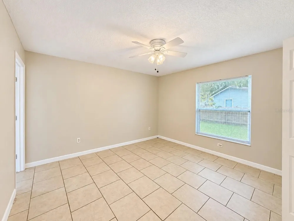 1210 E HOLLAND AVENUE Tampa, FL 33612