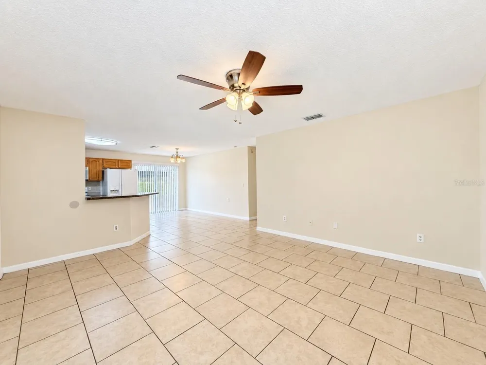 1210 E HOLLAND AVENUE Tampa, FL 33612