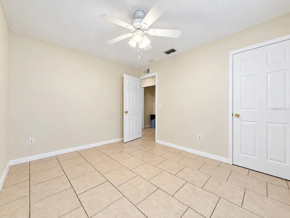 1210 E HOLLAND AVENUE Tampa, FL 33612