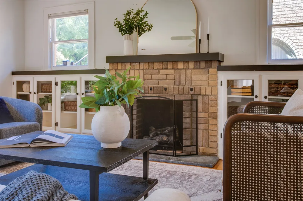 1038 Edgefield Avenue Dallas, TX 75208