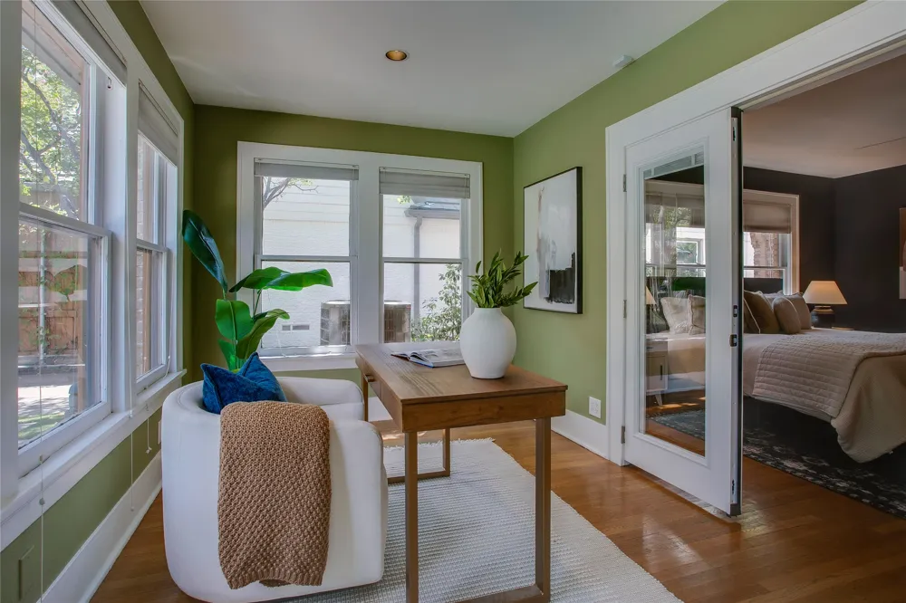 1038 Edgefield Avenue Dallas, TX 75208
