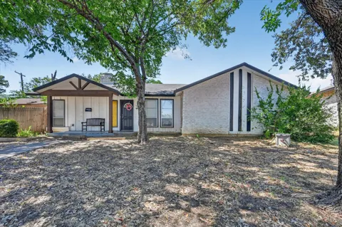 3825 Eugene Court