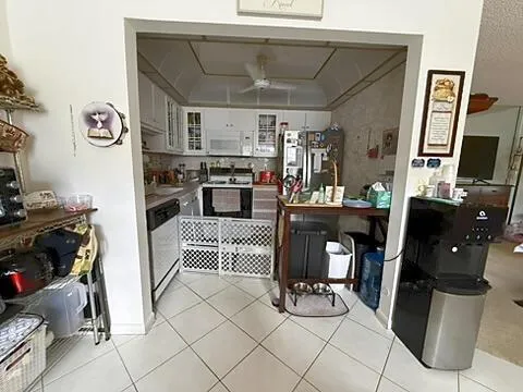 370 BURGUNDY H #H Delray Beach, FL 33484