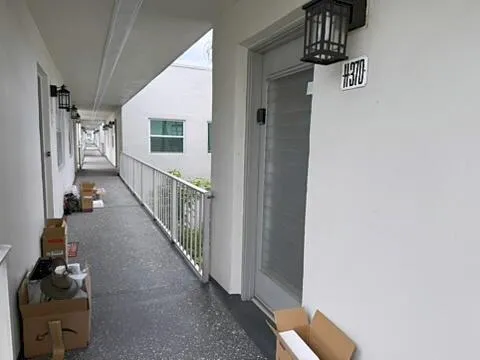 370 BURGUNDY H #H Delray Beach, FL 33484