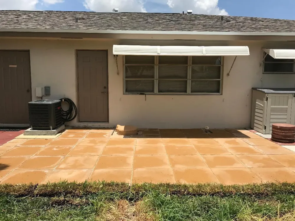 1387 HIGH POINT WAY NW #B Delray Beach, FL 33445