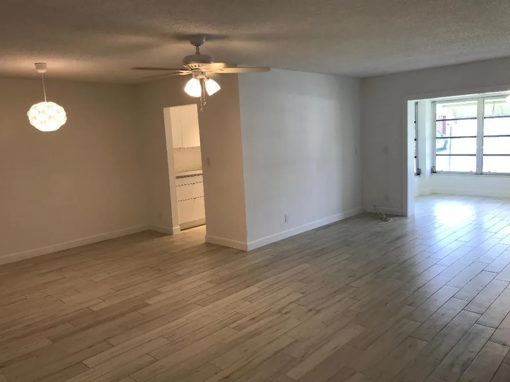 1387 HIGH POINT WAY NW #B Delray Beach, FL 33445