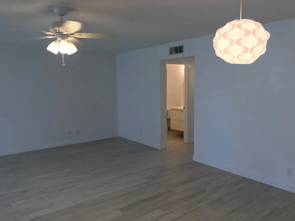1387 HIGH POINT WAY NW #B Delray Beach, FL 33445