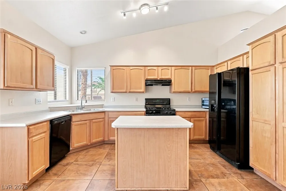 7589 Splashing Rock Drive Las Vegas, NV 89131