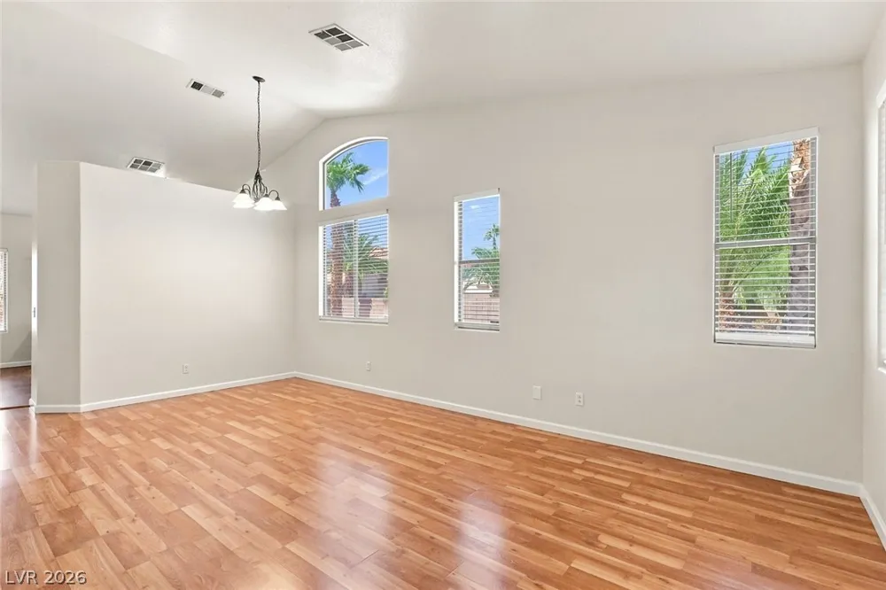 7589 Splashing Rock Drive Las Vegas, NV 89131