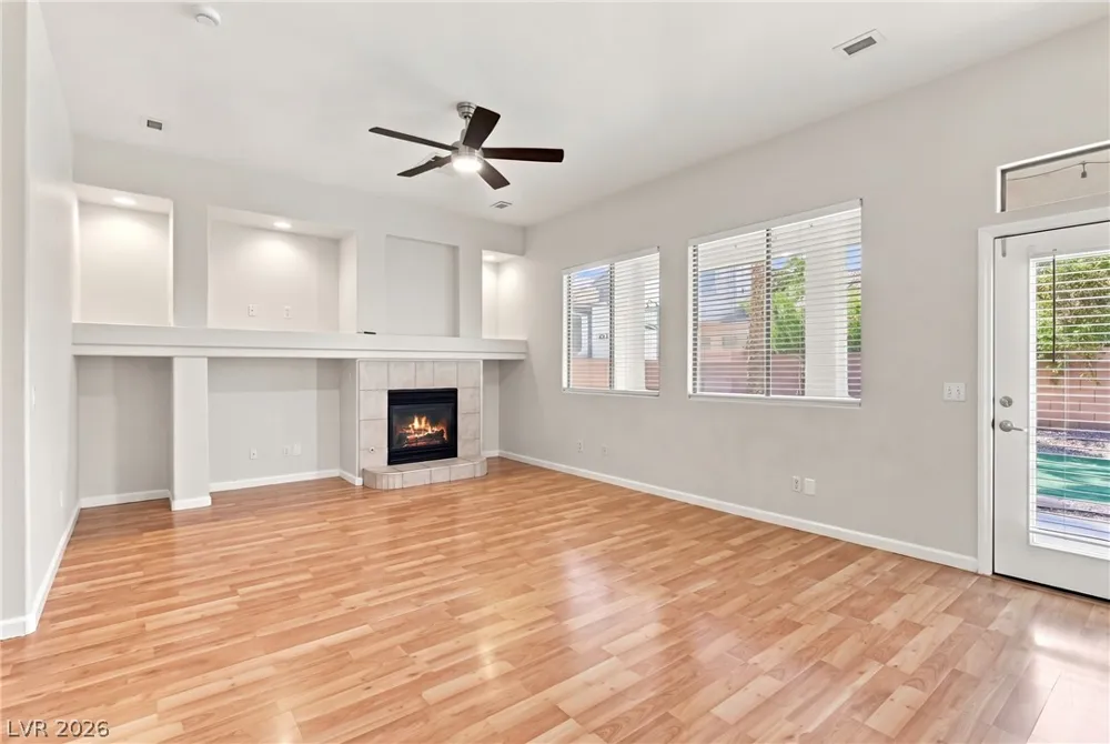 7589 Splashing Rock Drive Las Vegas, NV 89131