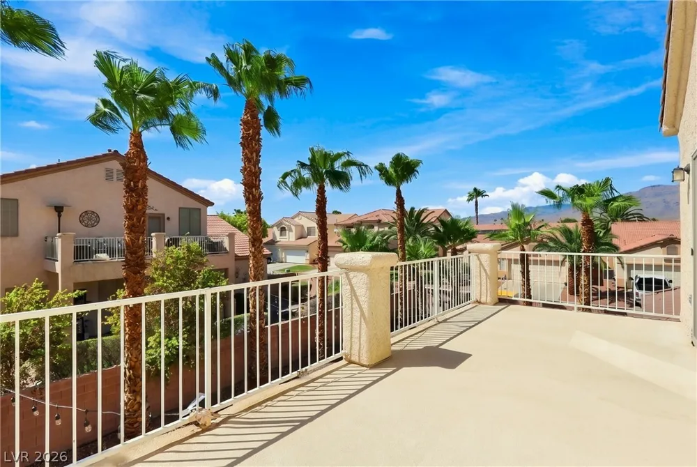 7589 Splashing Rock Drive Las Vegas, NV 89131