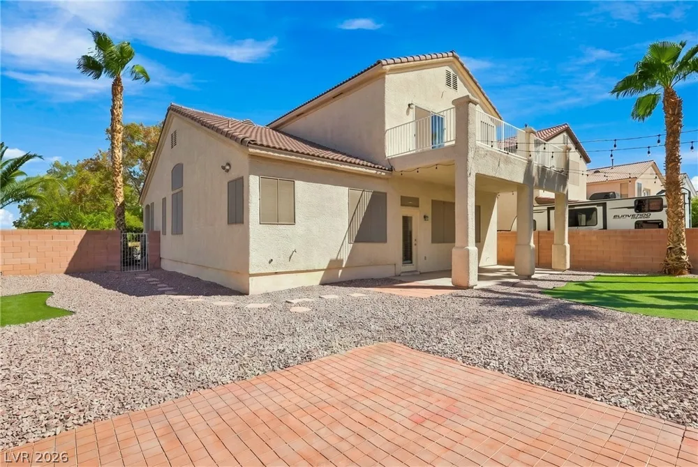 7589 Splashing Rock Drive Las Vegas, NV 89131