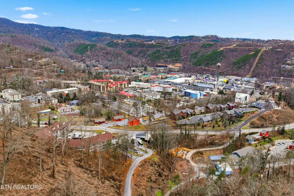 616 Turkey Nest Rd #209 Gatlinburg, TN 37738