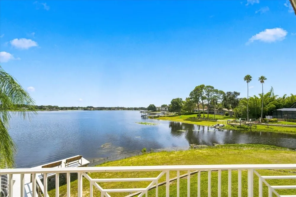 11609 CARROLLWOOD DRIVE Tampa, FL 33618