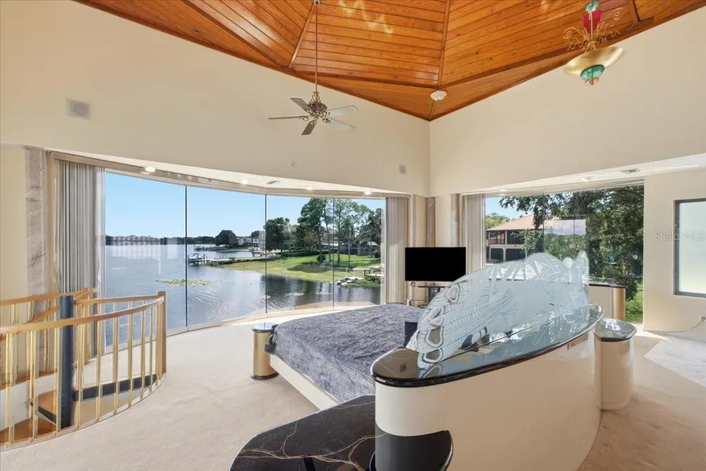 11609 CARROLLWOOD DRIVE Tampa, FL 33618