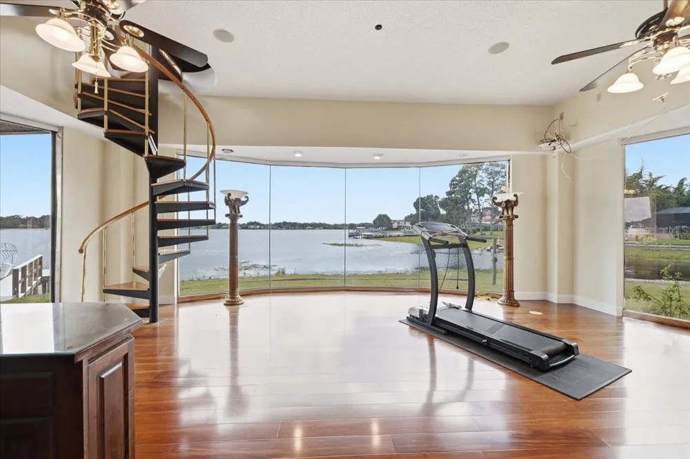 11609 CARROLLWOOD DRIVE Tampa, FL 33618