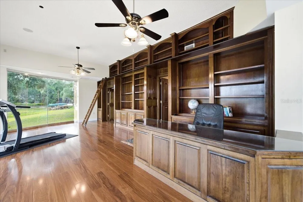 11609 CARROLLWOOD DRIVE Tampa, FL 33618
