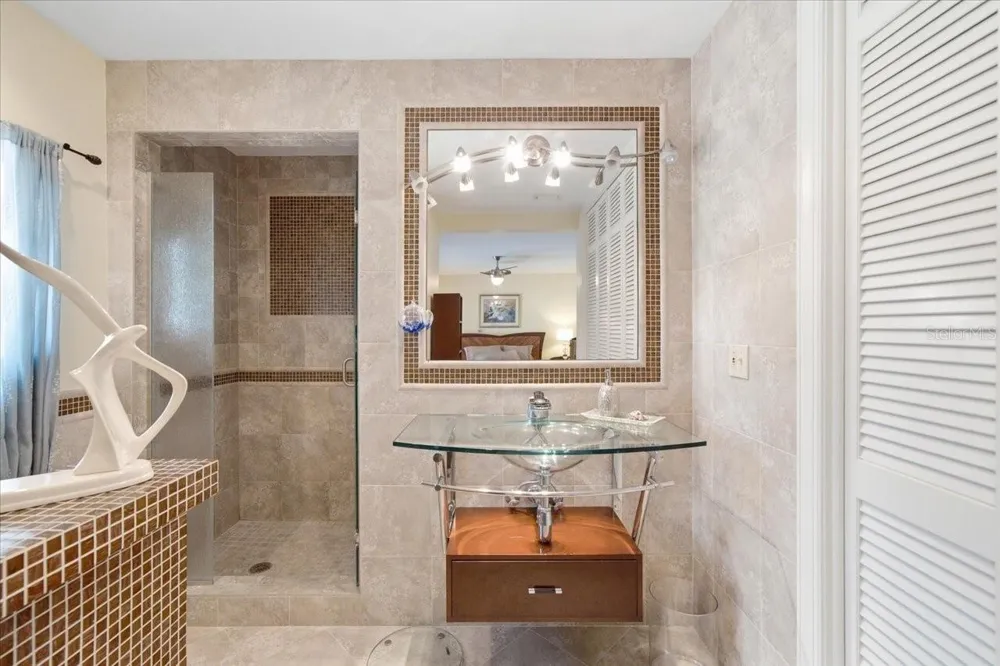 11609 CARROLLWOOD DRIVE Tampa, FL 33618